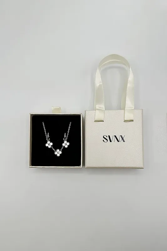 Mini Clover Necklace & Hoop Earrings - SVNX