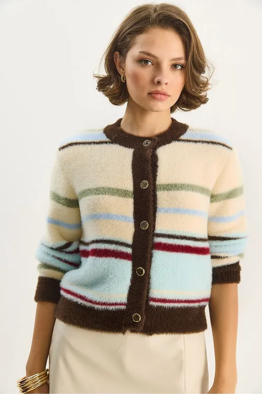 Buttoned Crew Neck Cardigan - Bianco Lucci