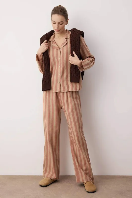 Vertical Stripe Revere Collar Long Sleeve Cotton Flannel Pyjama Set - WOVCOR