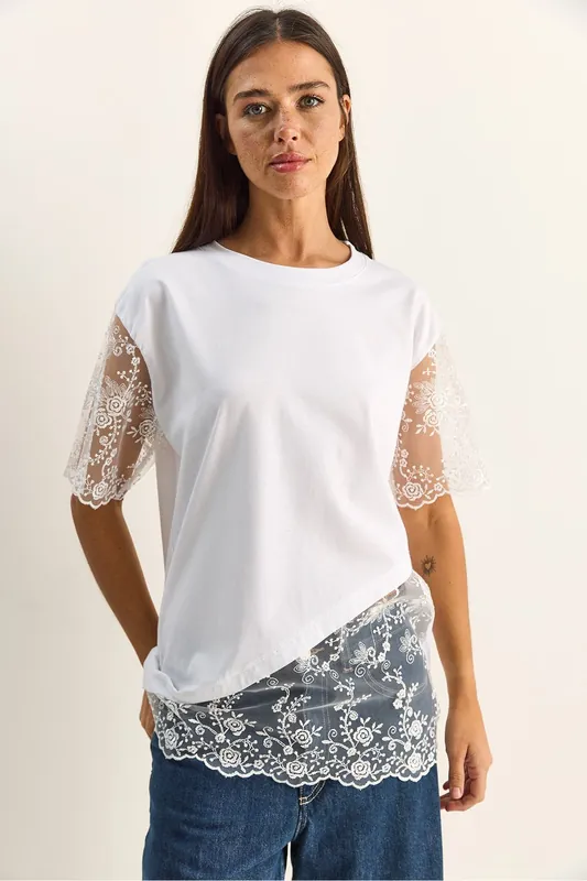 Embroidered Crew Neck Relaxed Fit T-Shirt