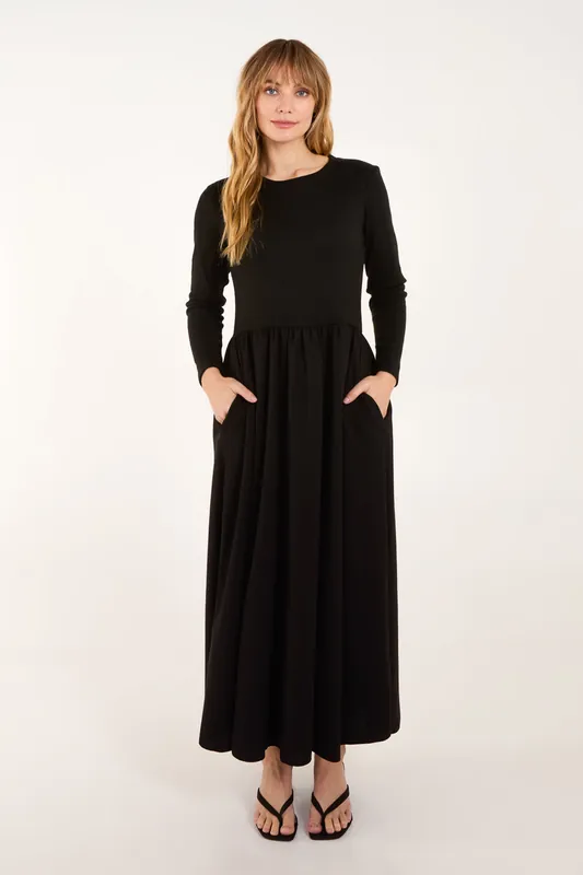 Black Knitted Scuba Crepe 2in1 Dress - Blue Vanilla