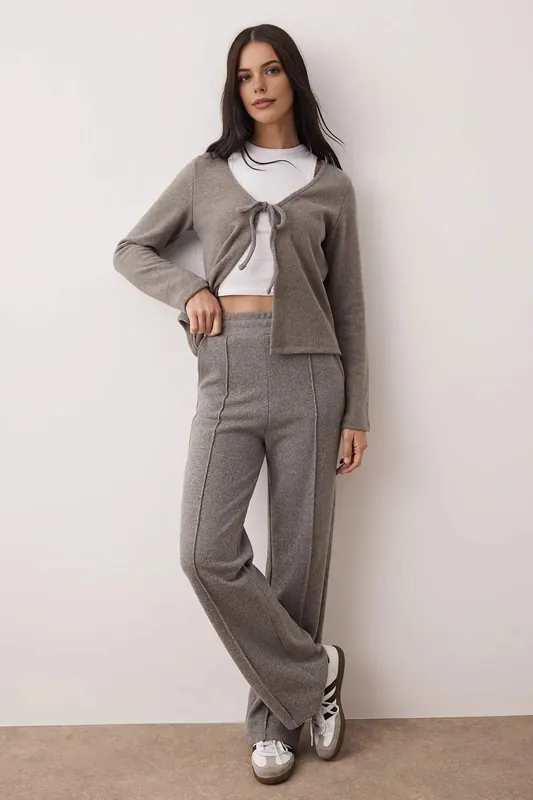 2-Piece V-Neck Textured Knit Top and Trousers Set with Tie Detail