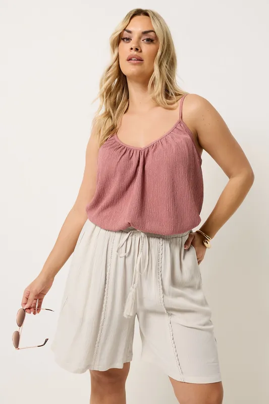 Scallop Trim Shorts - Yours