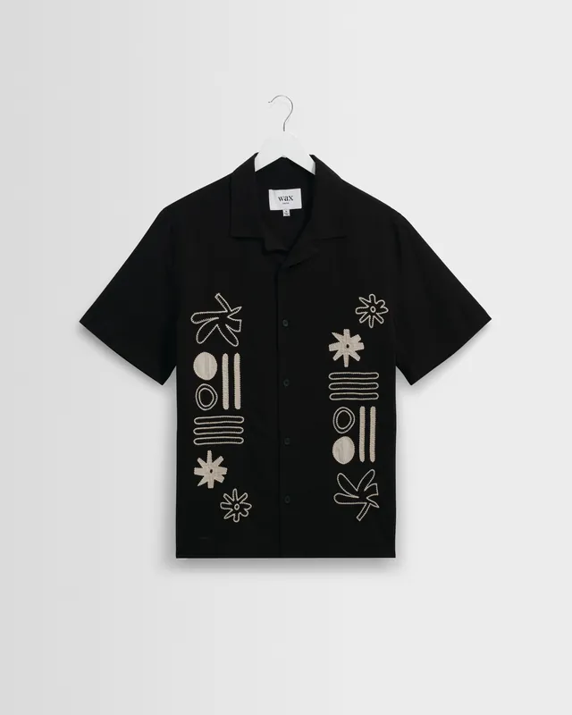 Didcot - Black And Ecru Abstract Applique Short-Sleeve Shirt