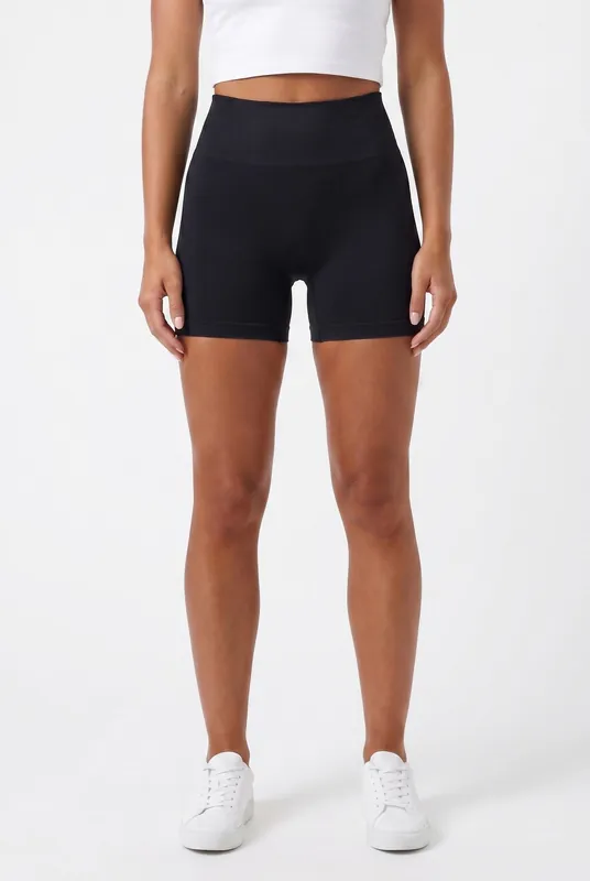 Women's Retreat Boxy Gym Shorts | Blackstone London