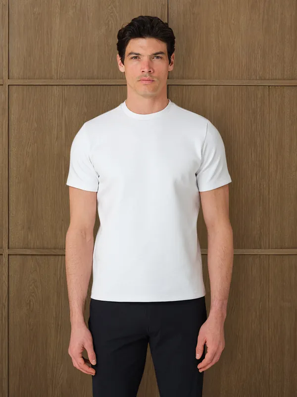 FORM T-SHIRT - WHITE